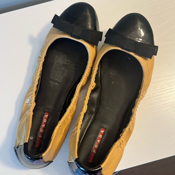 Prada flats - Picture 2 of 3